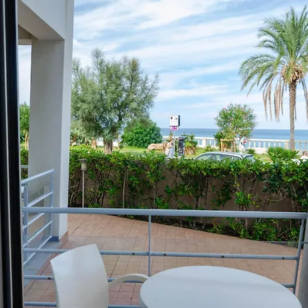 阿斯特罗套房酒店 酒店 4*