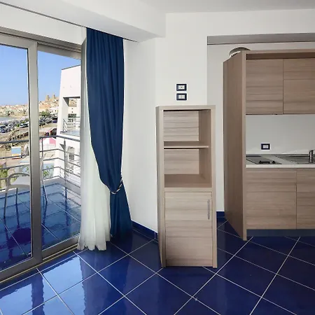 Astro Hotel 4*