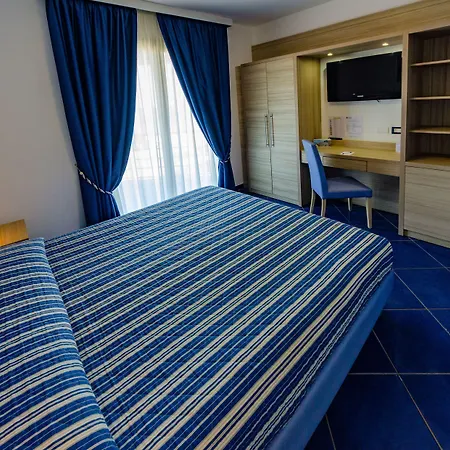 Hotel Astro 4*