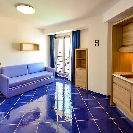 Astro 4* Cefalù
