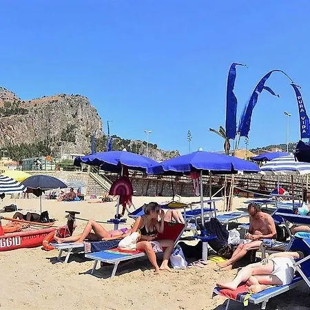 Ξενοδοχείο Astro 4*