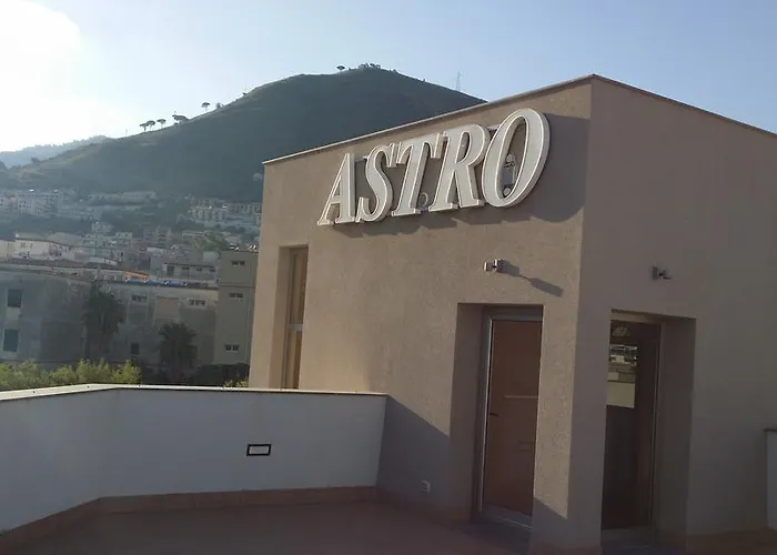 Astro Hotel 4*