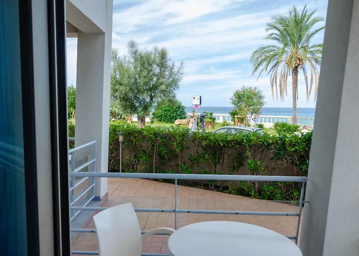 Astro Ξενοδοχείο 4*