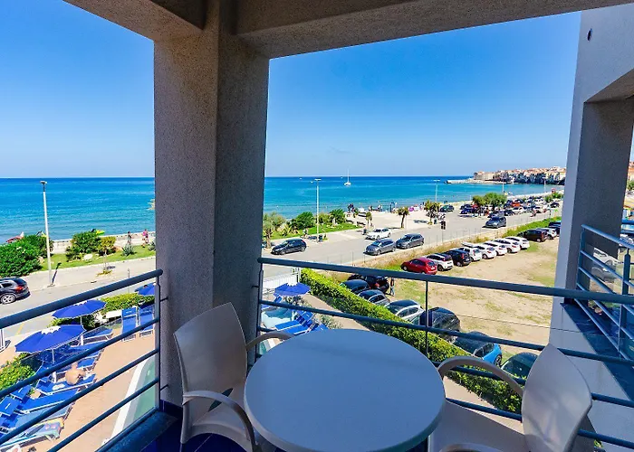 Ξενοδοχείο Astro 4*